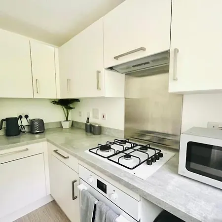 Ashford Retreat - Luxury Home With Double Parking Extérieur photo