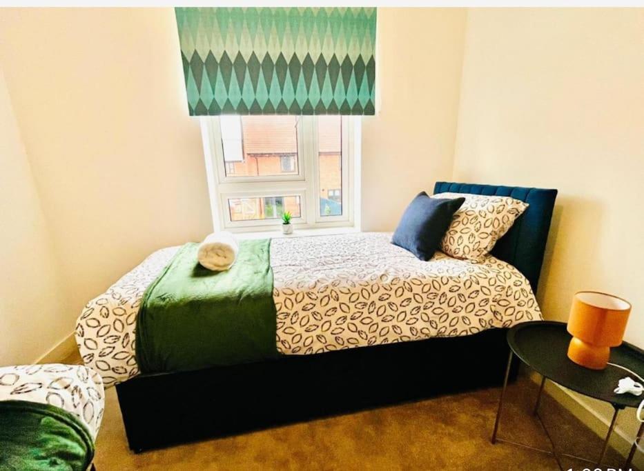 Ashford Retreat - Luxury With Double Parking *