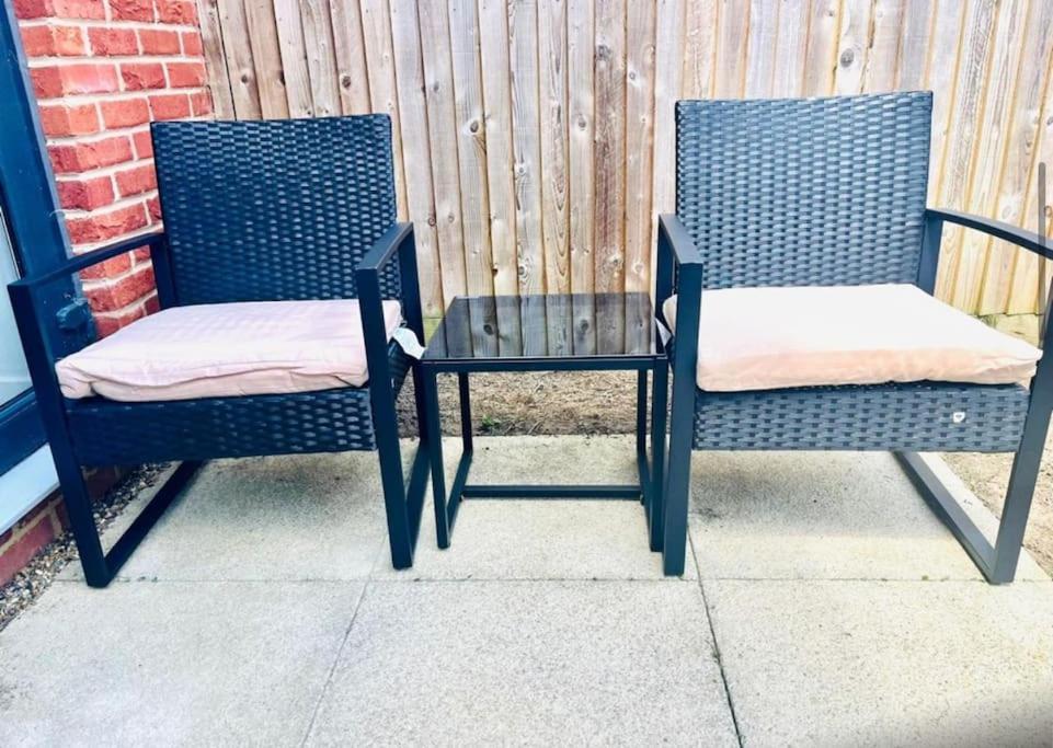 Ashford Retreat - Luxury With Double Parking Holiday home Ashford (Kent)